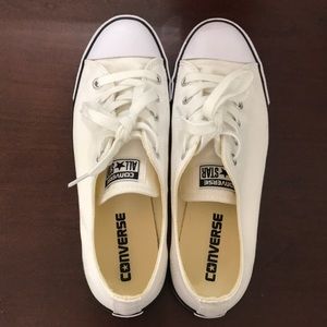 Very lightly worn Converse Kicks.